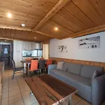 Les Du Thorens Aparthotel 4*
