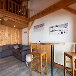 Les Du Thorens Aparthotel 4*