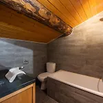 Aparthotel Les Du Thorens 4*