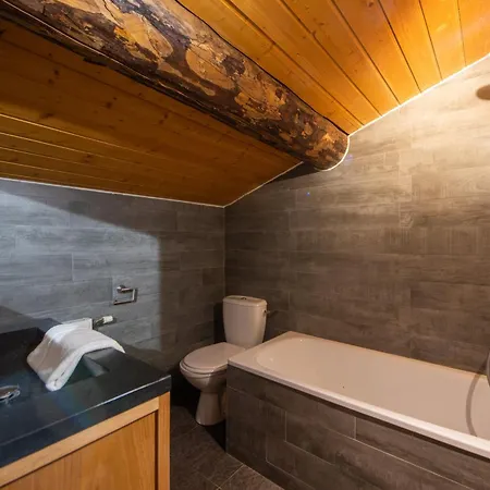 Hotel apartamentowy Les Du Thorens 4*