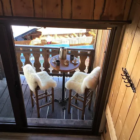 Hotel apartamentowy Les Du Thorens 4*